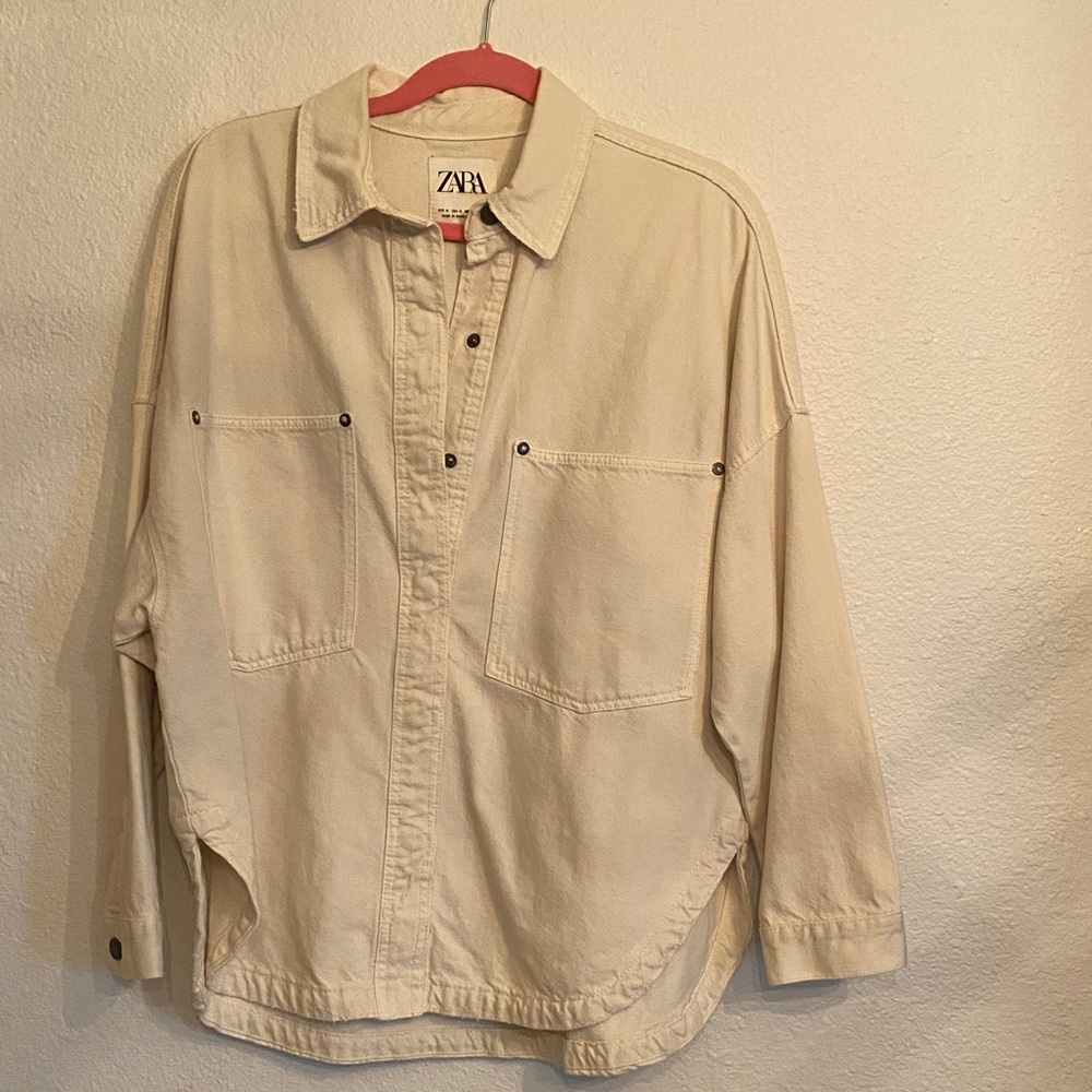 Zara Men’s Cream Casual Button-Down Shirt